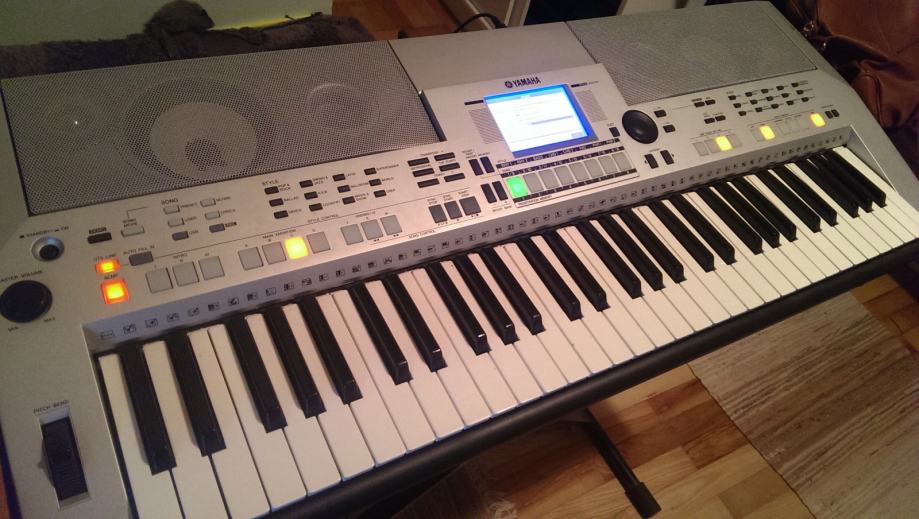 Yamaha PSR S550 SNIŽENO