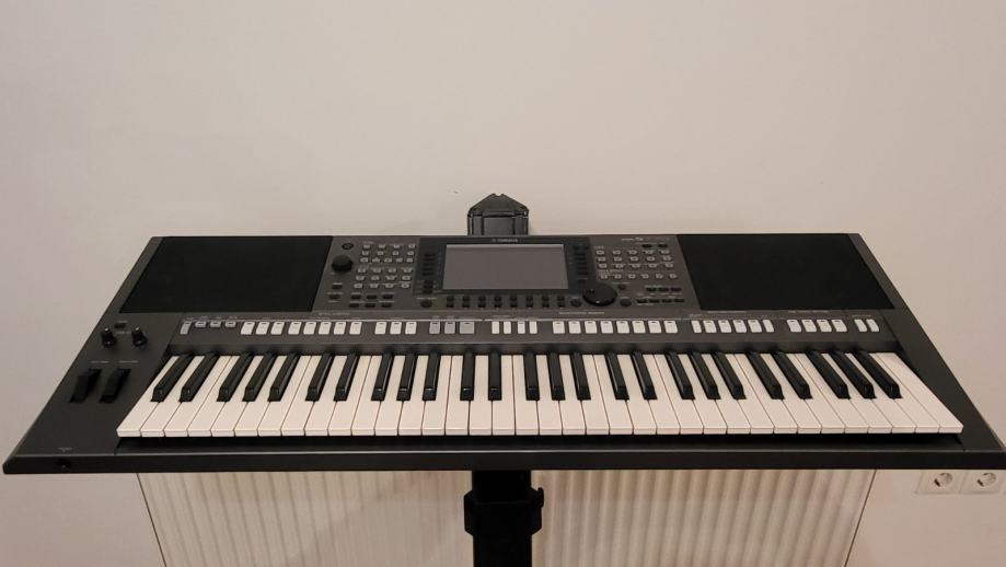 Yamaha PSR-S770