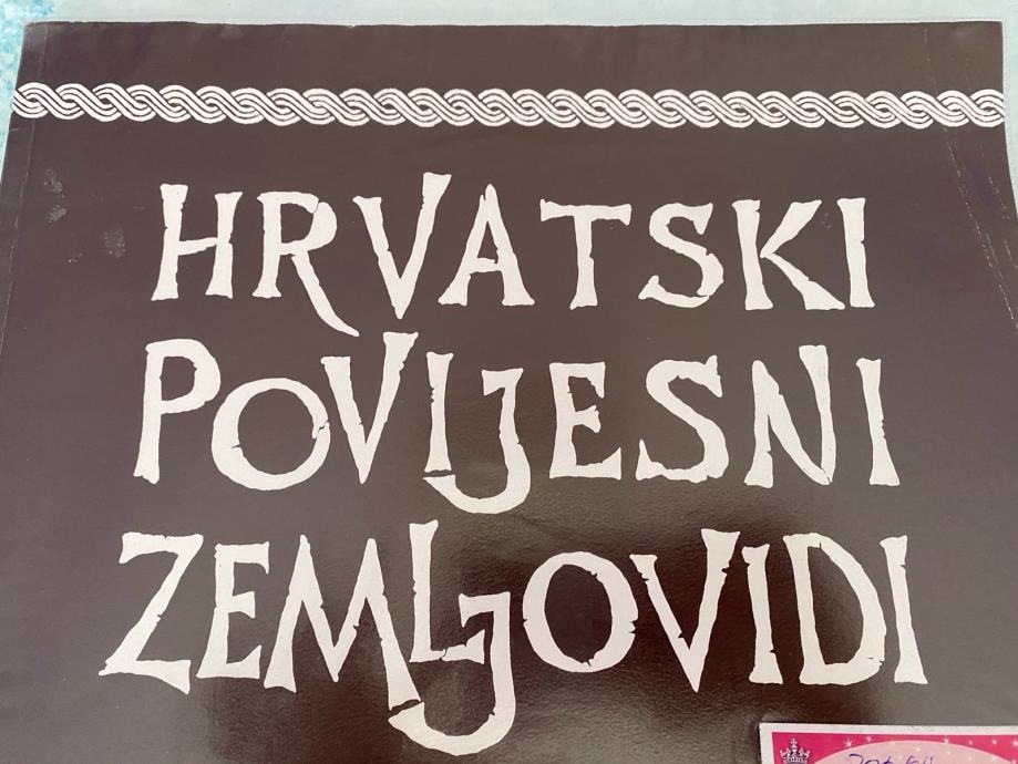 Hrvatski povijesni zemljovidi - Školska knjiga