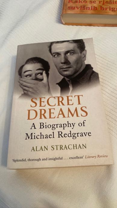 Alan Strachan - Michael Redgrave