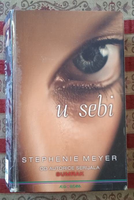 U SEBI Stephenie Meyer (Autorica serijala  SUMRAK)