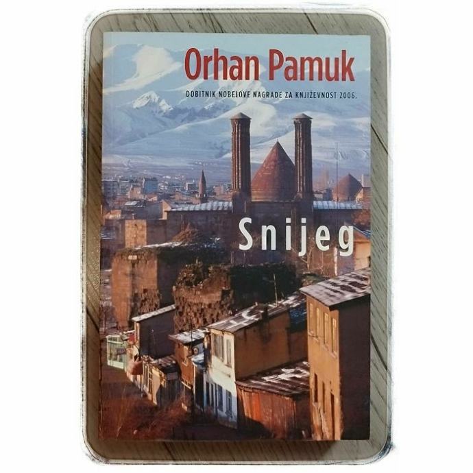 Snijeg Orhan Pamuk