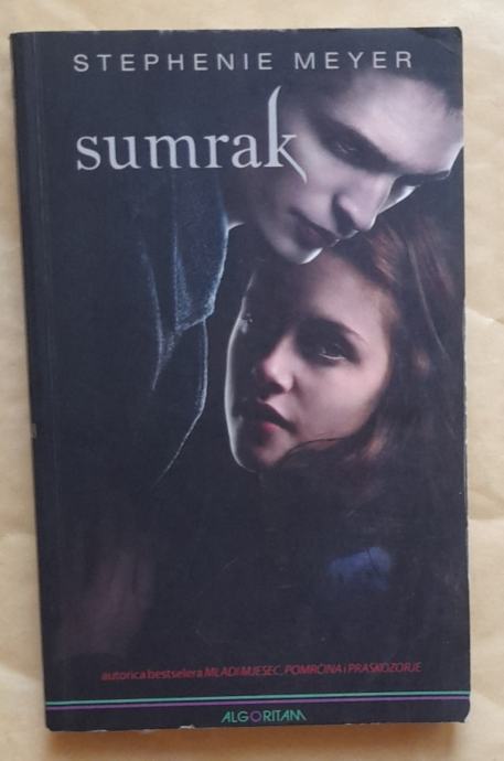 STEPHENIE MEYER...sumrak