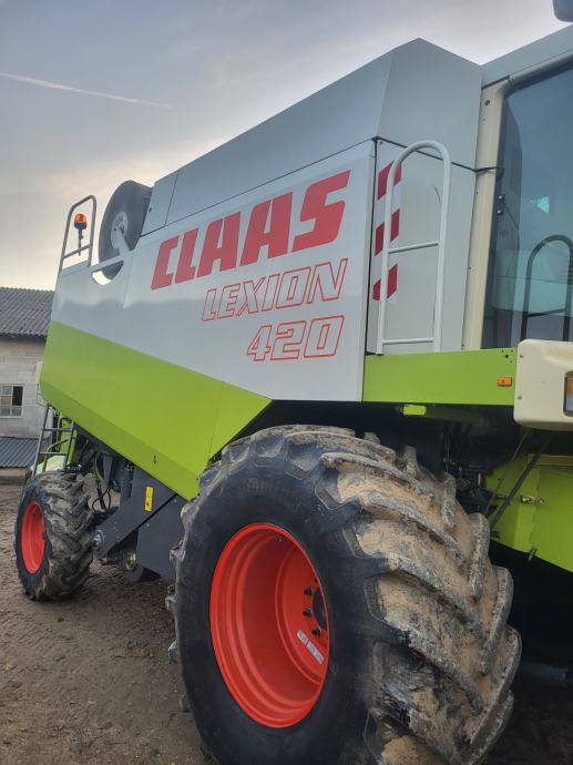 Kombajn Claas Lexion