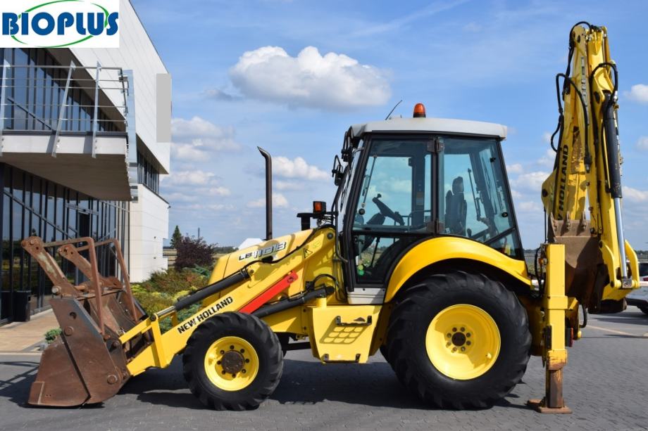 KOMBINIRKA New Holland LB110B- 4PT 2006.