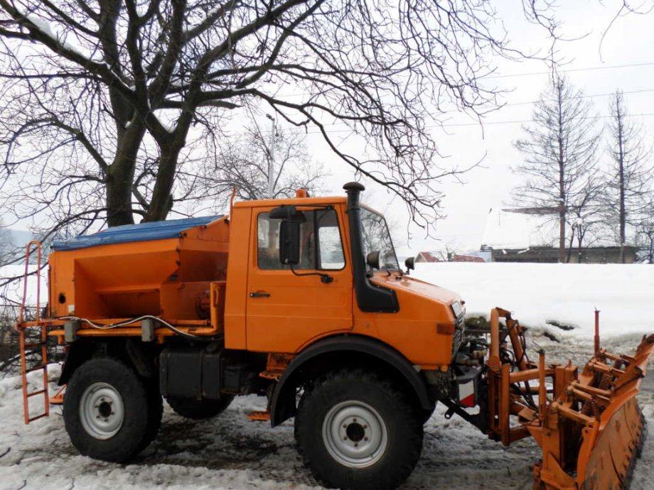 Unimog 1200