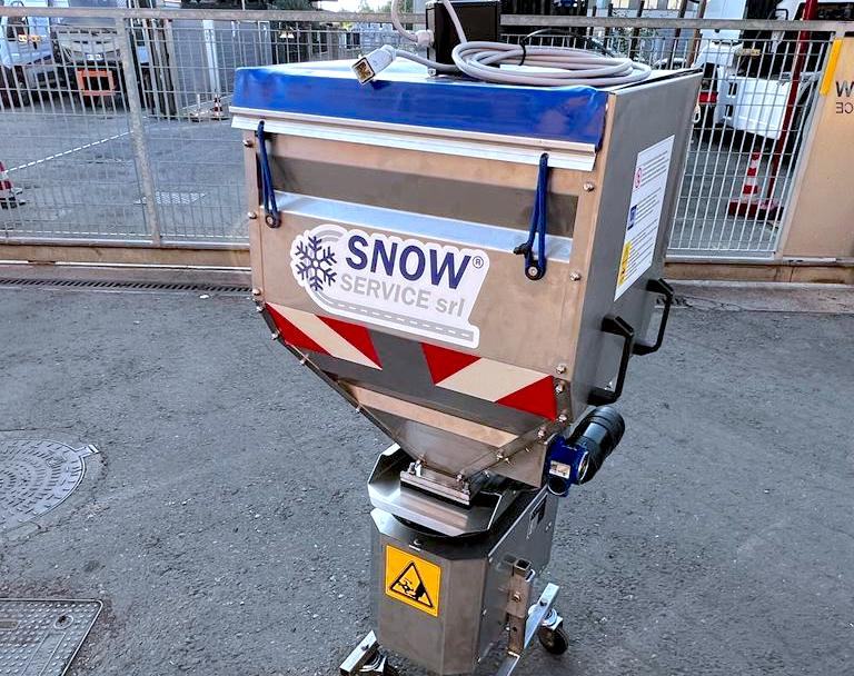 POSIPAČ SOLI SNOW SERVICE ASPEN električni