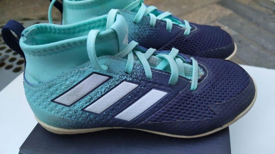 Dječje nogometne tenisice Adidas - broj 30 - KAO NOVE