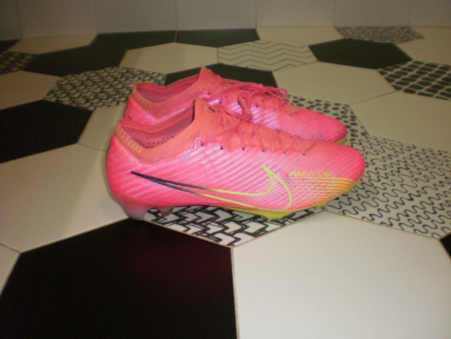 KOPAČKE NIKE ZOOM MERCURIAL VAPOR 15 ELITE FG- VELIČINA 42.5 !