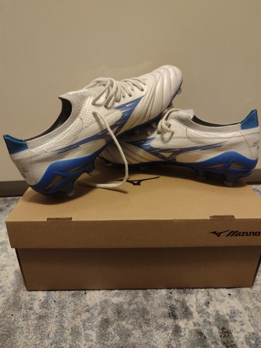 Mizuno kopacke