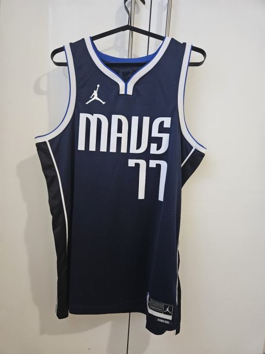 Dallas Maverics Luka Dončić dres (Statement edition)