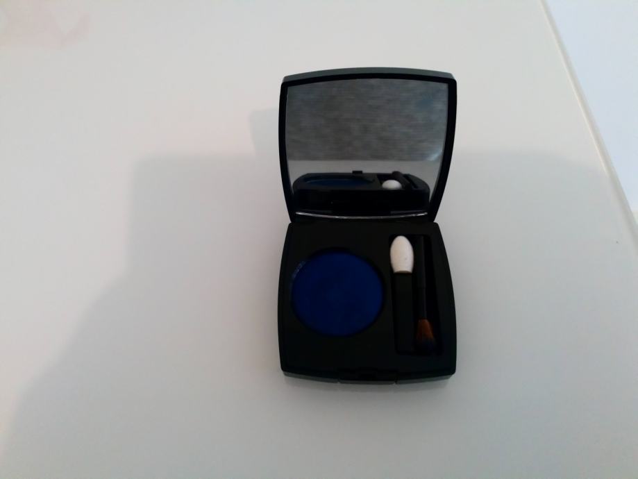 Chanel sjenilo za oči smokey blue NOVO