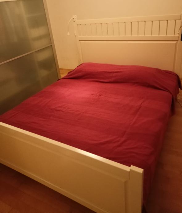 Bračni krevet IKEA Hemnes - 160x200 s madracem