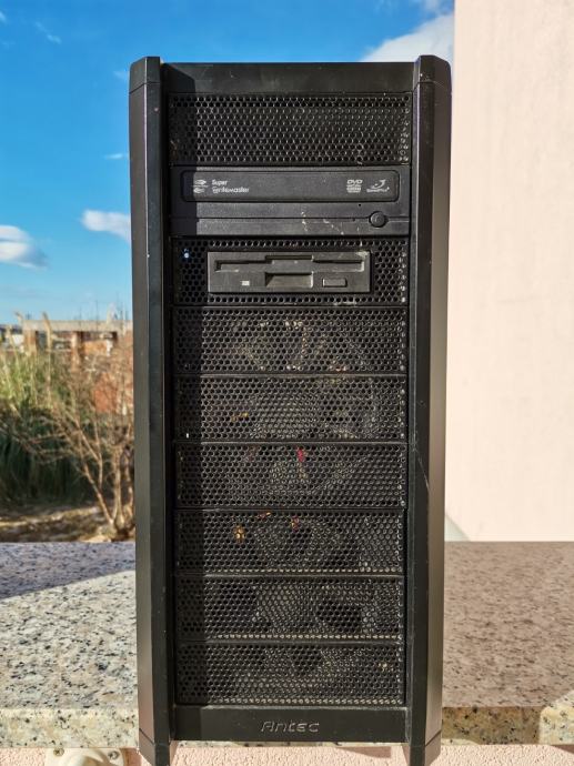 Kućište Antec 900 sa ventilatorima