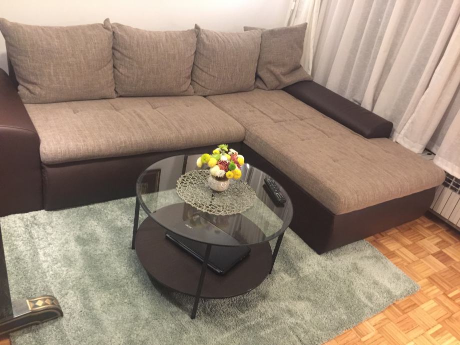 SOFA NA RAZVLAČENJE