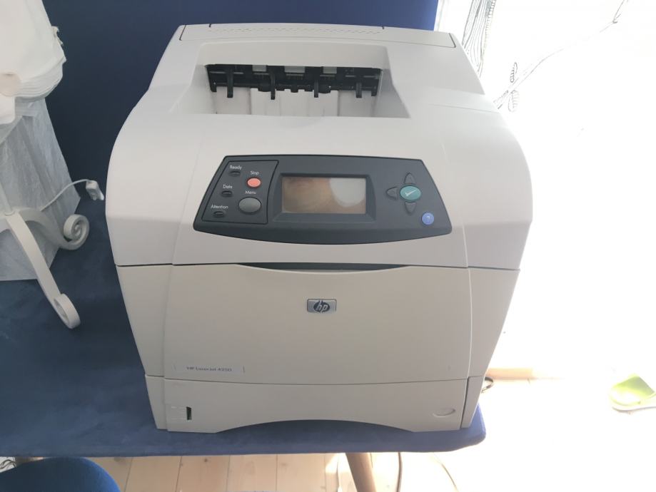 Hp 4250 не поднимается лоток