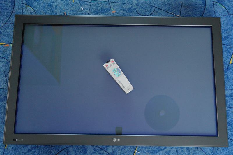 Fujitsu P42VCA40EH plazma monitor 42" / 107 cm