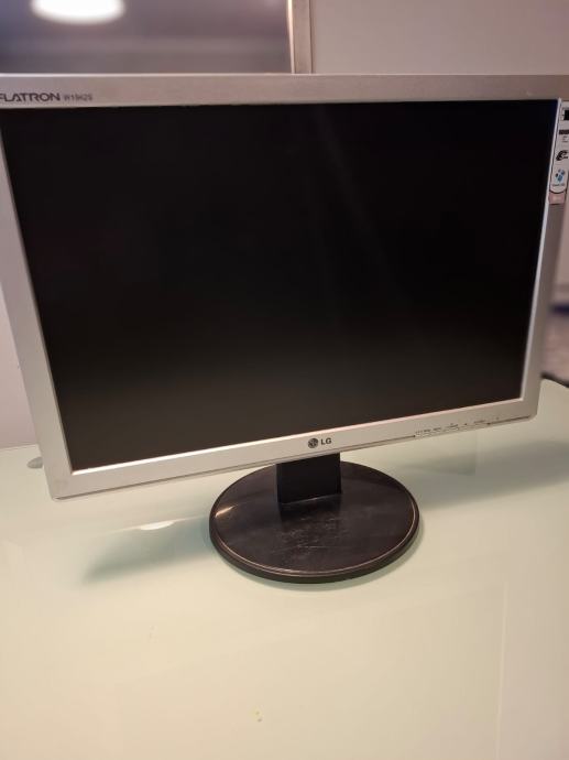 LCD monitor LG 19"