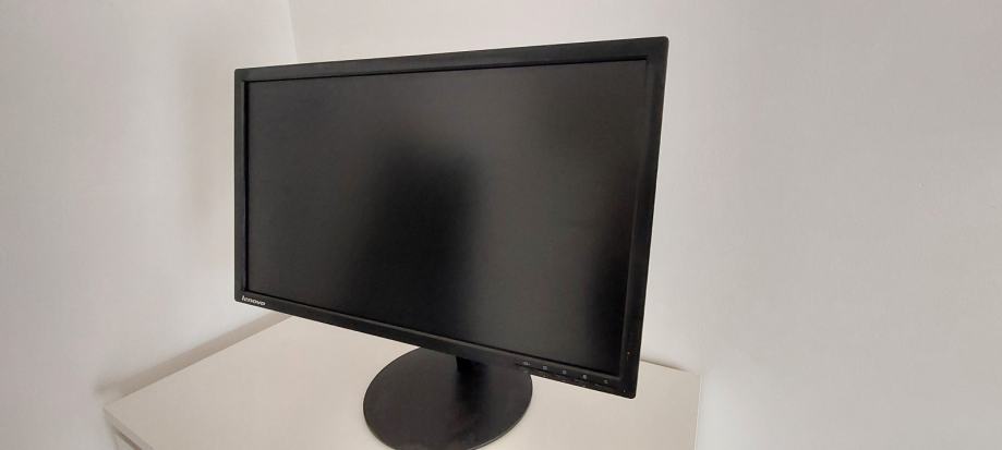 LENOVO monitor