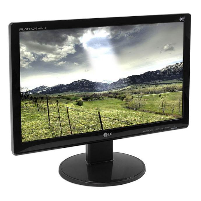 LG Flatron W1942S 19"; Widescreen, odziv 5 ms, Ispravan