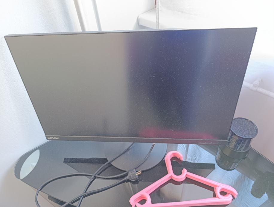 monitor Lenovo kao nov