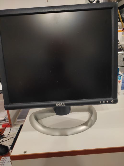 PRODAJEM DELL i WINFAST LCD MONITOR 17"             30 Eura