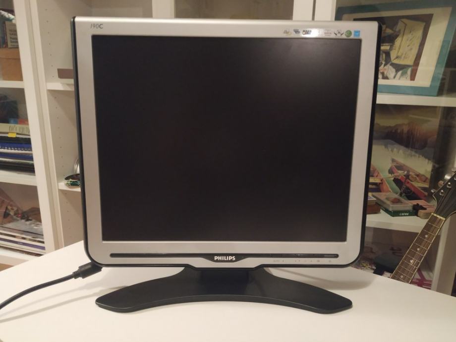 Prodajem Phillips LCD monitor