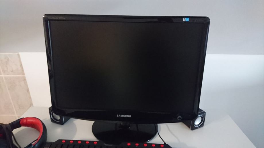 Samsung 23' monitor