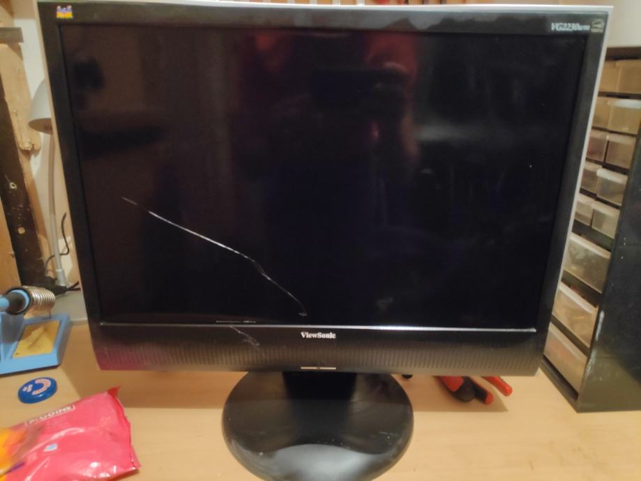 ViewSonic VG2230wm, 22'' (inča), VGA/DVI, zvučnici, kablovi, ispravan