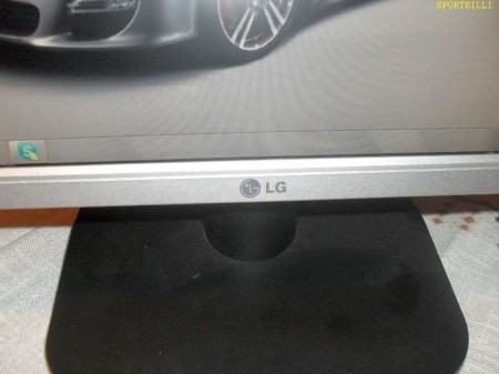 Монитор lg flatron l1718s включение и тухнет