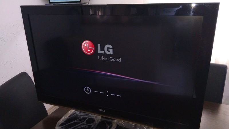 Prodajem TV LG 37LK450 94cm dijagonale