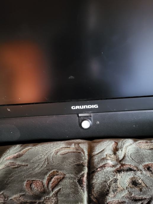 Televizor GRUNDIG 94 cm