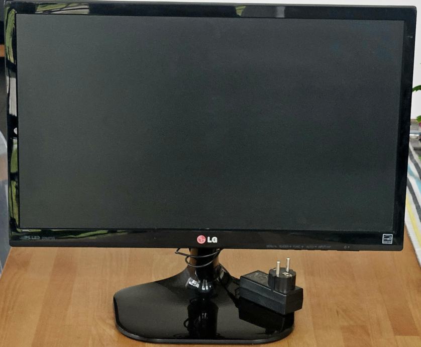 21.5" Monitorr LG 22 MP55, 1920x1080 IPS ekran