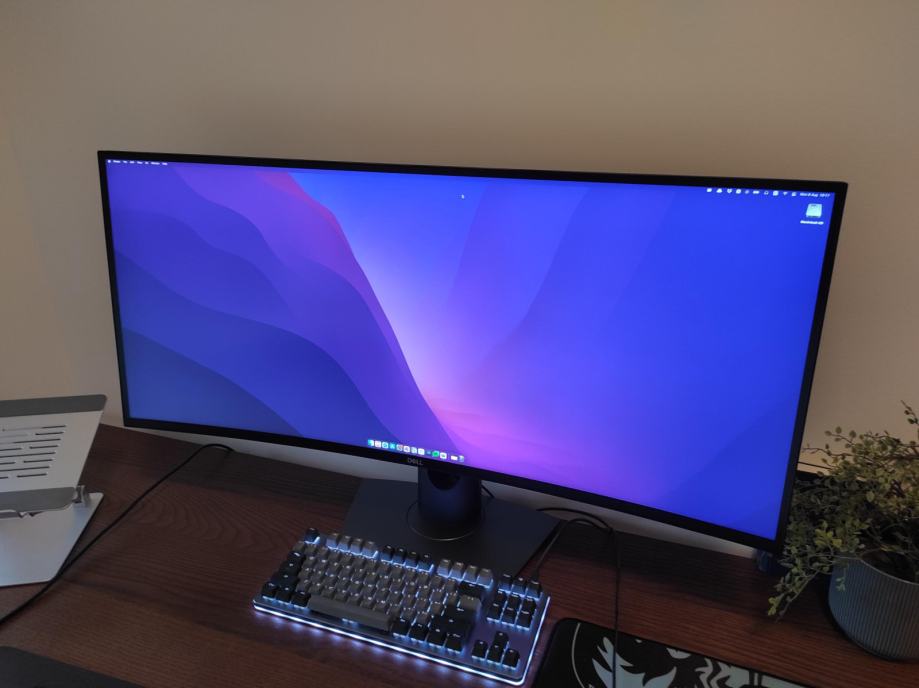 Dell Ultrasharp U3818DW - 38'' widescreen monitor za profesionalce