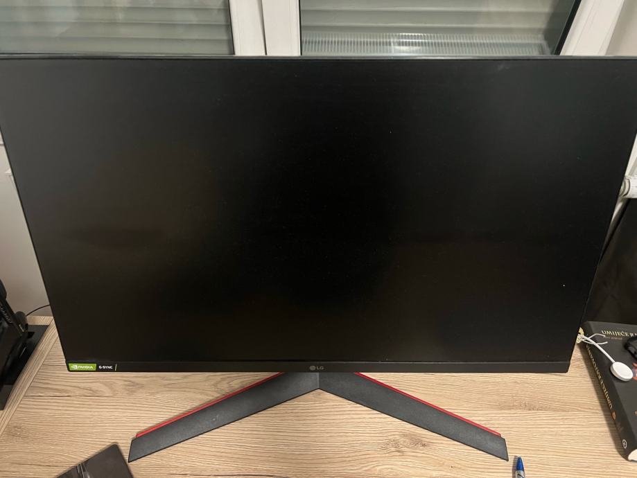 LG UltraGear 27GN800-B Monitor, 27, QHD, 144Hz, G- Sync/FreeSync,Ips