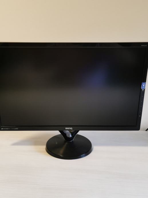 Poklanjam Monitor 22"