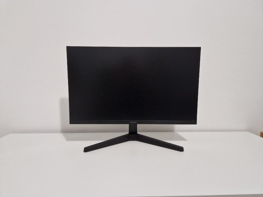 Prodajem Monitor 24" SAMSUNG S24C310EAU, FHD, IPS, 75Hz, 5 ms