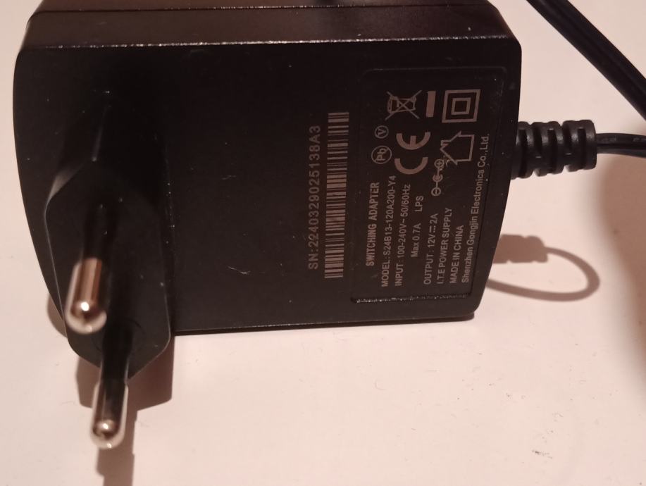 Adapter 12v 2a