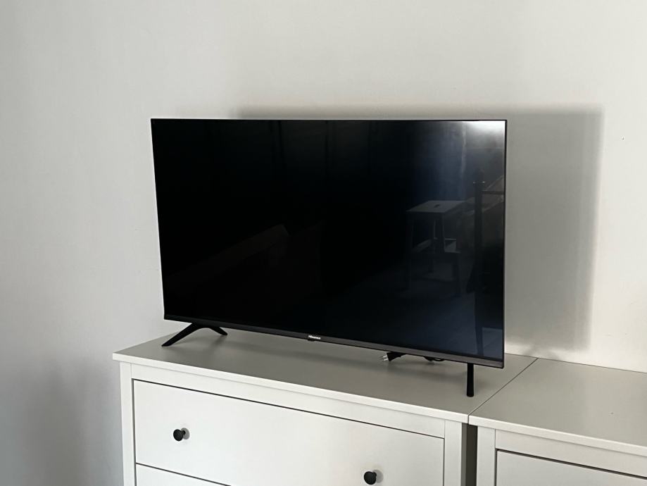 Hisense FHD Smart TV  40’’ - GARANCIJA