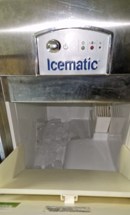 Ledomat zračno hlađenje Icematic