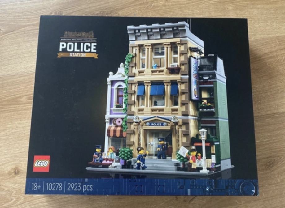 Lego 10278 Policijska stanica