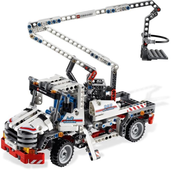 LEGO 8071-1: Bucket Truck