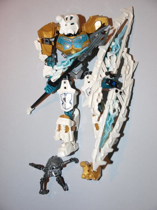 Lego BIONICLE set 70788 Kopaka Master of Ice