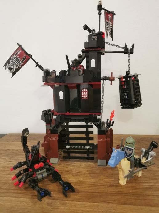 LEGO castle - Scorpion Prison Cave 8876