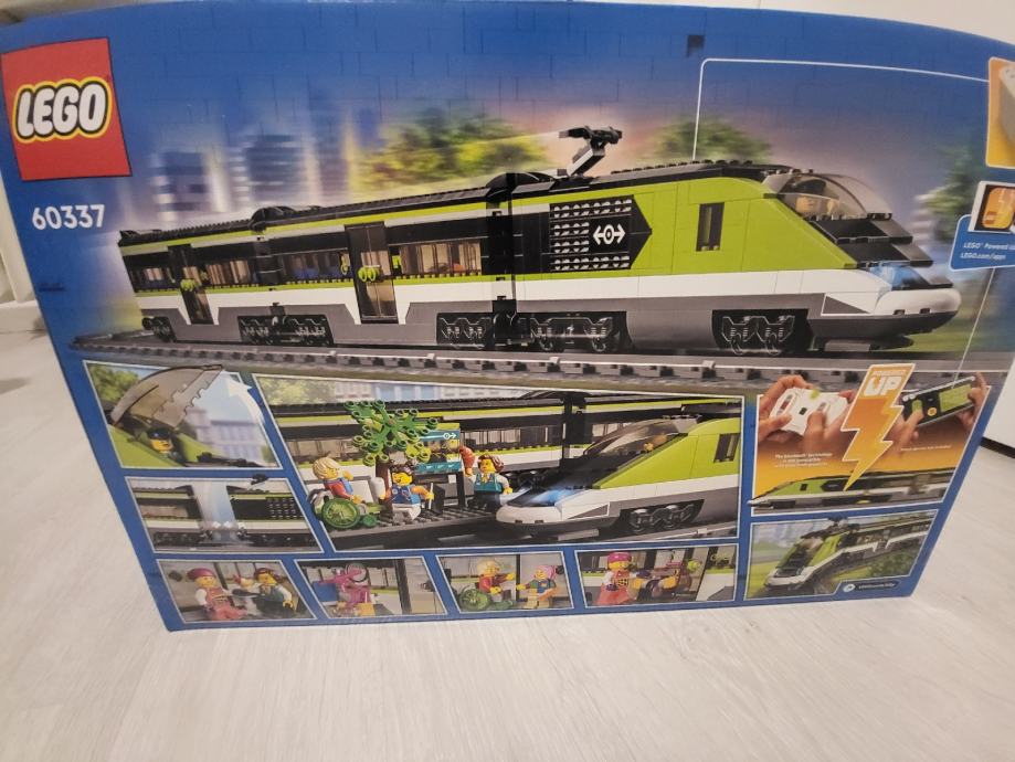 Lego city train 60337