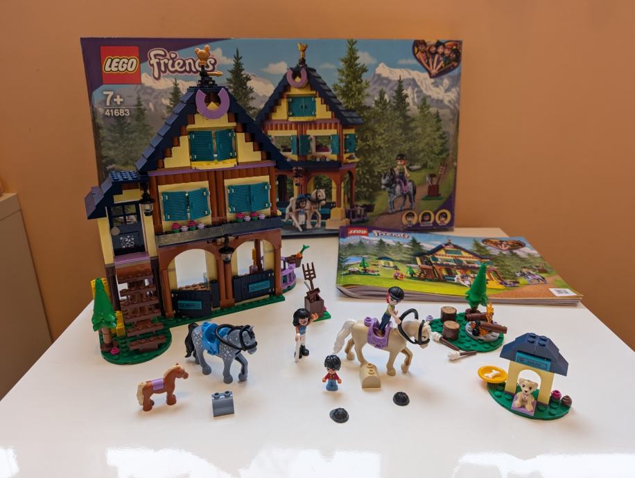 Lego Friends 41683 Konjički klub u šumi