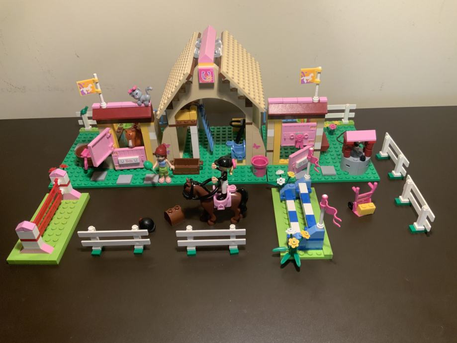 Lego friends best sale heartlake stables 3189