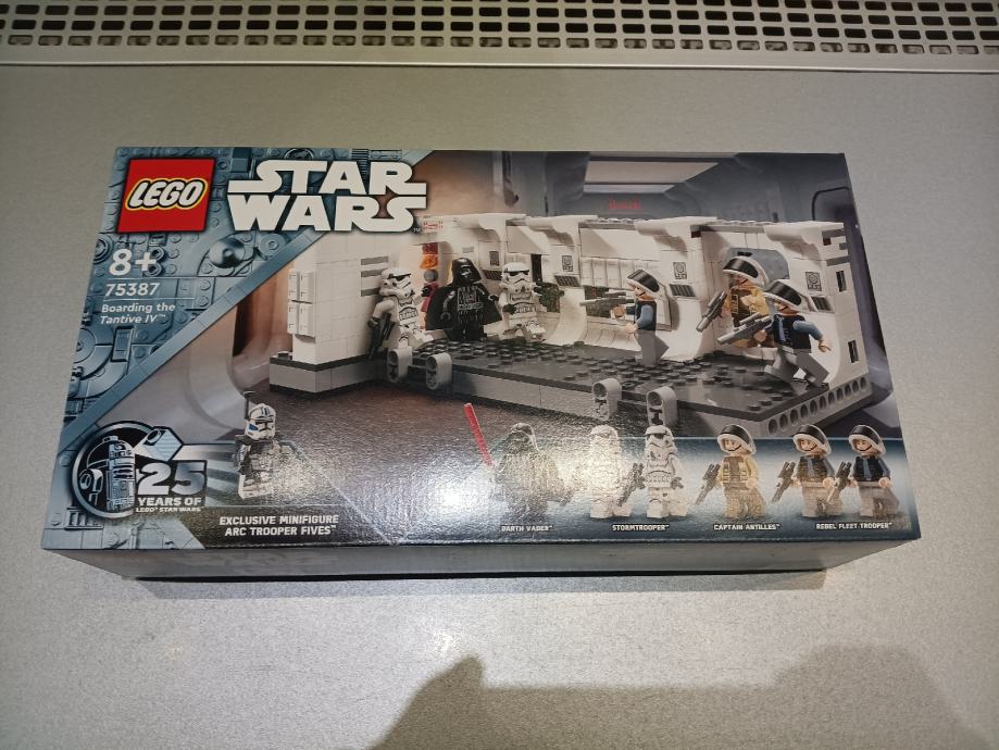 Lego Star Wars 75387 NOVO