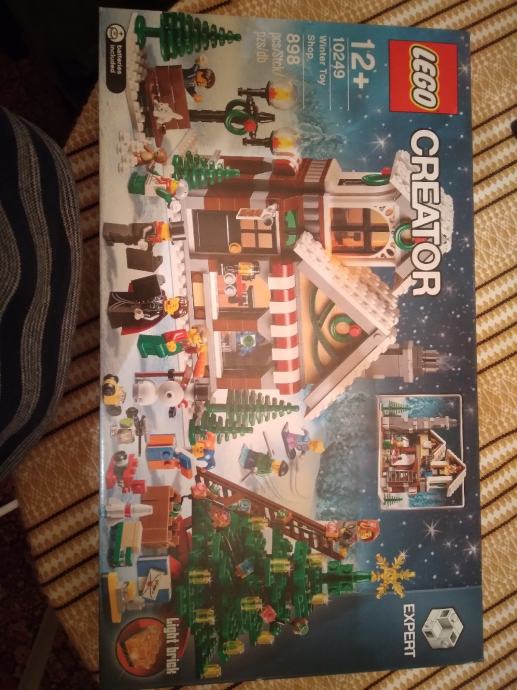 lego winter toy shop 10249