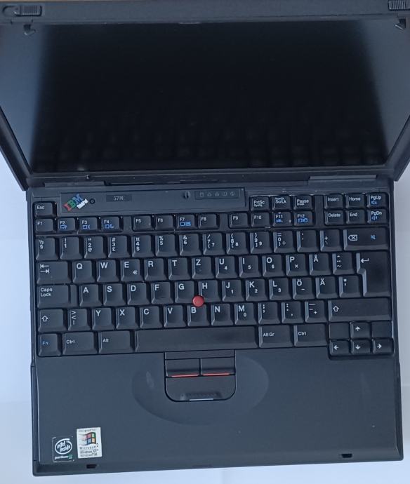 Laptop IBM ThinkPad 570E